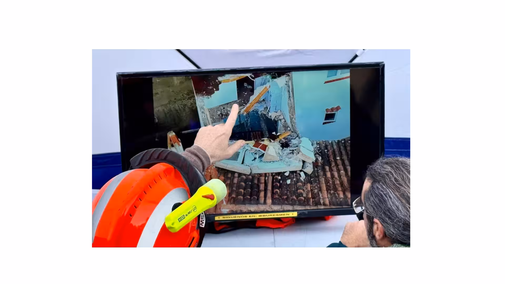 Tras el accidente, se ordenó el desalojo de los ocho edificios situados junto al acantilado.