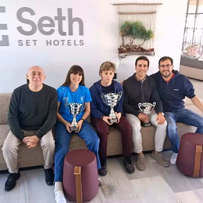 Martin Krauchi , en el centro.