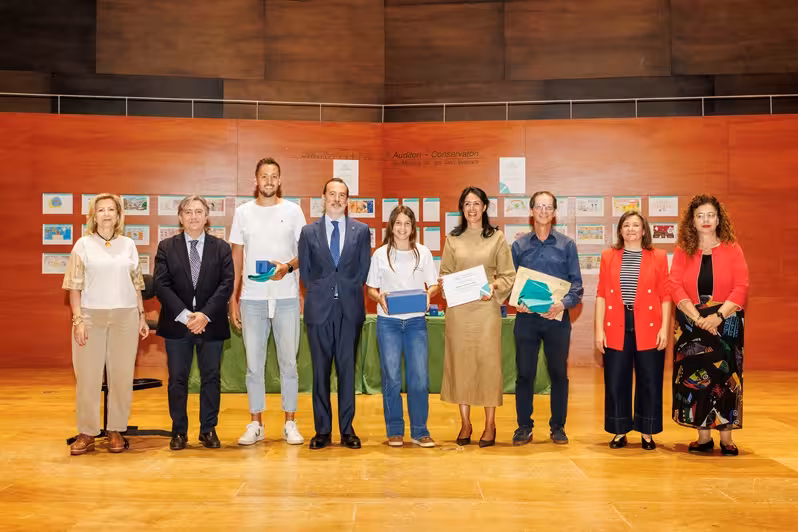Carme Escudero, junto al resto de premiados.