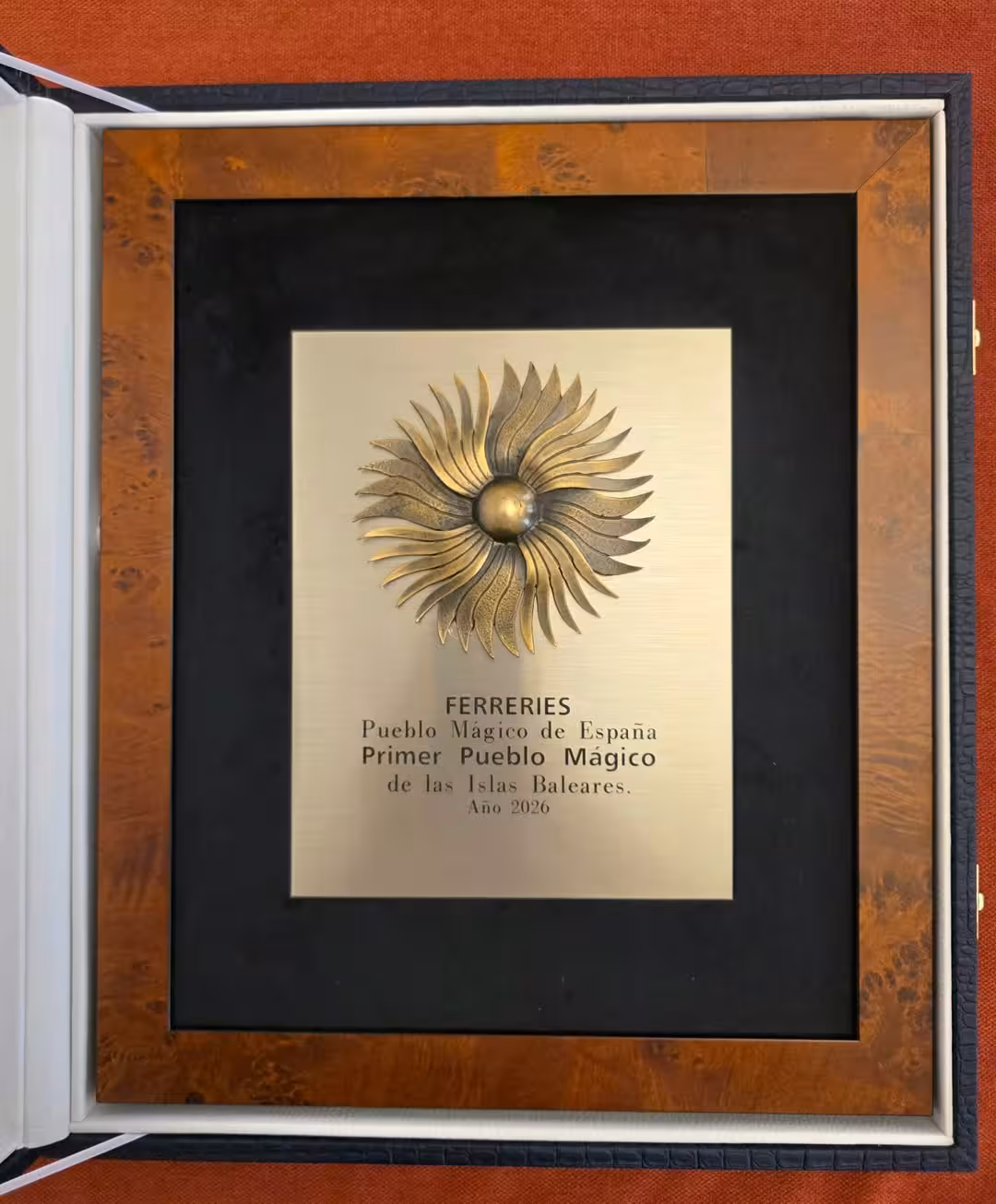 La placa de Ferreries.
