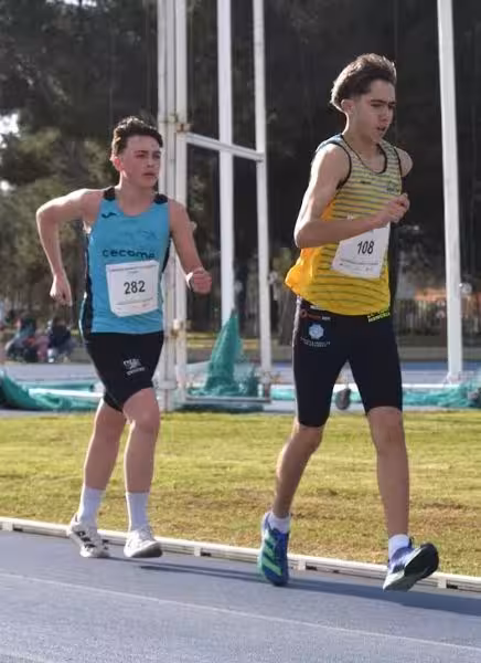 Toni Scanlon (detrás) irá a la selección balear.
