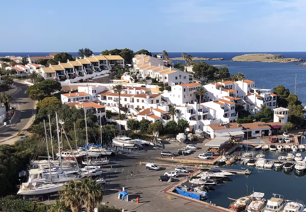 Puerto de Addaia, una de las zonas afectadas.