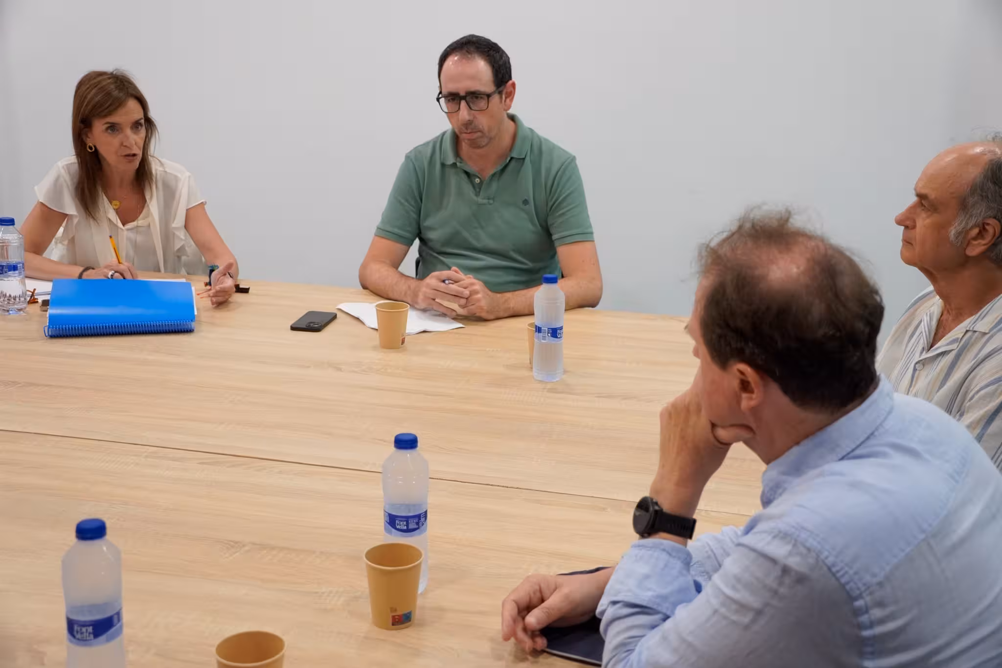 Carmen Fúnez y Tóbal Marqués se han reunido con representantes del sindicato SIMEBAL. (Foto: PP MENORCA)