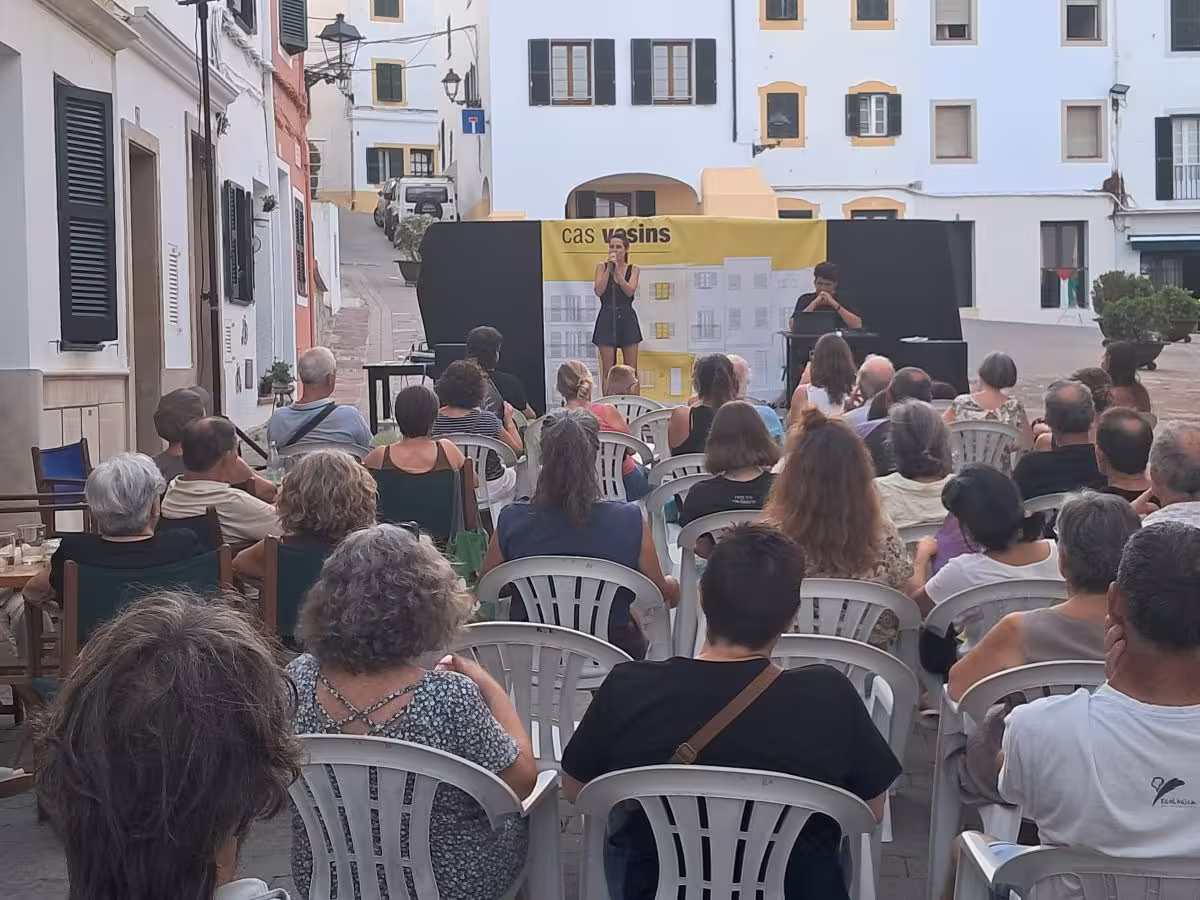 Laia Malo, en el evento celebrado en Ferreries (Fotos: Associació de Vesins de s'Enclusa)
