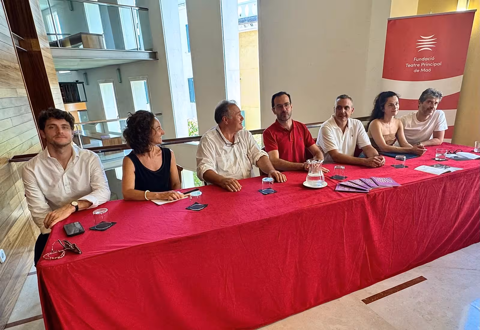 Imagen de la rueda de prensa de presentación. (Foto: TOLO MERCADAL)