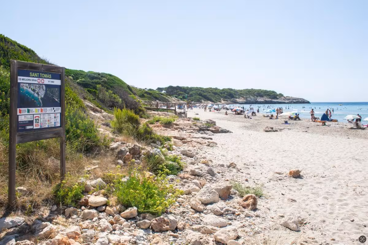 Playa de Sant Tomàs.