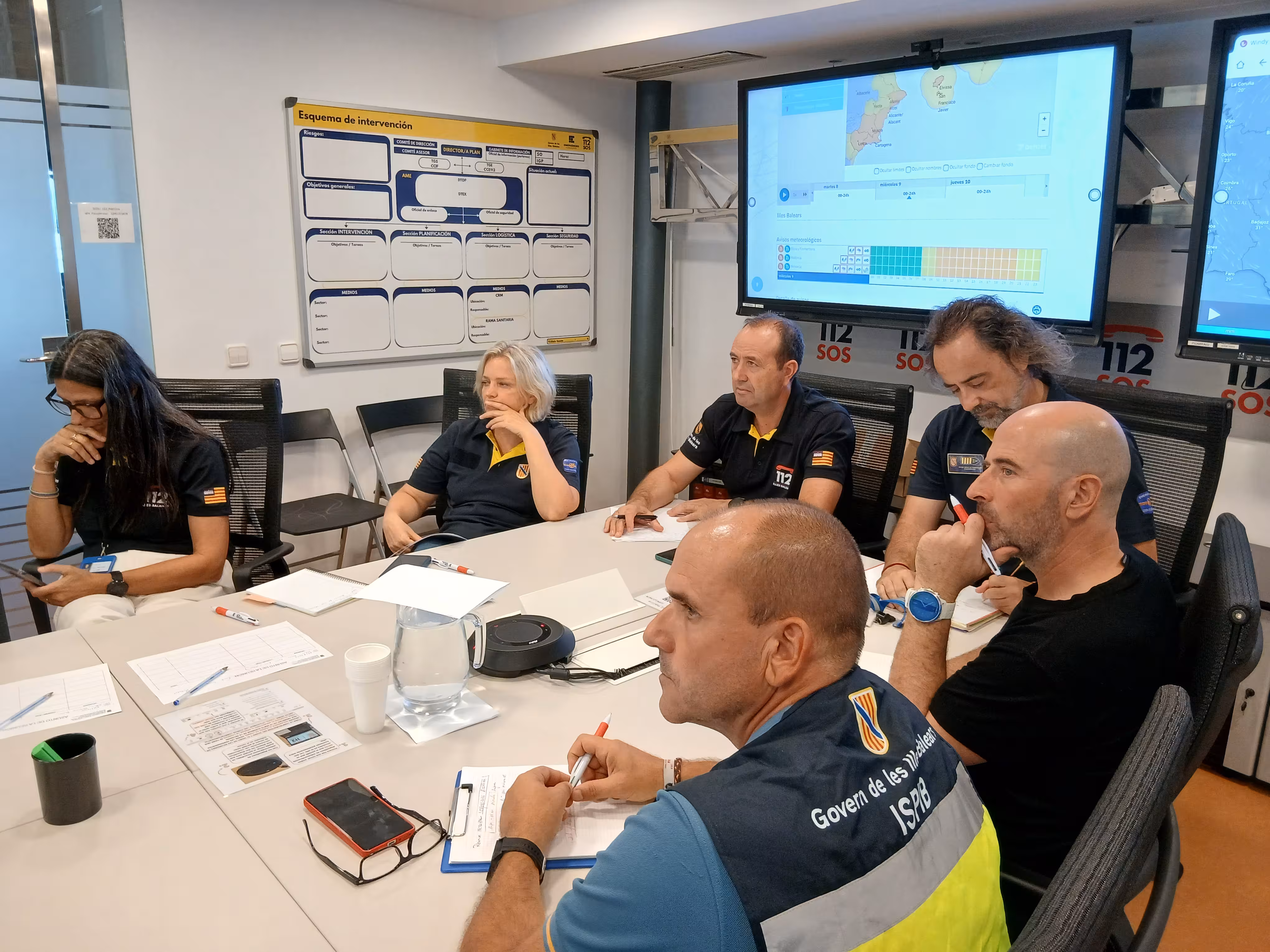 Desde Emergencias se informa sobre cómo actuar ante los fenómenos meteorológicos previstos. (Foto: CAIB)