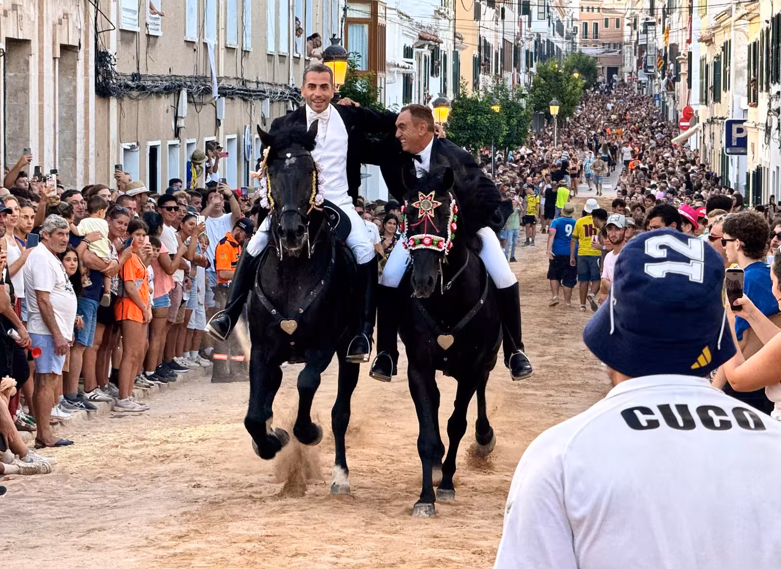 El público abarrotaba el Cós para presenciar Ses Corregudes. (Fotos: SERGIO MORENO)