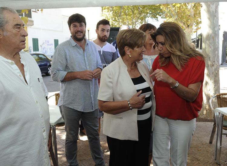 susana diaz presidenta de la junta de andalucia visita la casa de andalucia en mao