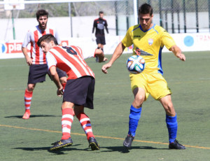 Acción del Montuïri-Mercadal (Foto: futbolbalear.es)