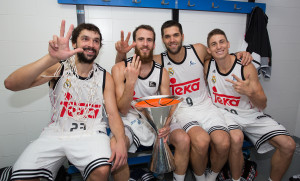 Celebración con Sergio, Reyes y Carroll.