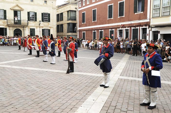 desfile militar feria britanica