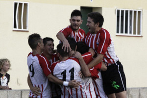 Celebración del 1-0 de David Mas (Fotos: deportesmenorca.com)