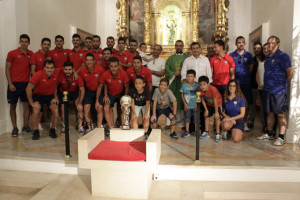 Momento del acto en el santuario (Fotos: deportesmenorca.com)