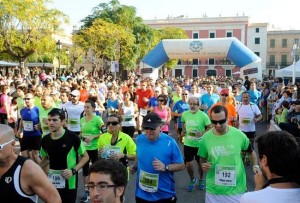 Participantes en la Mitja Marató de Ciutadella.