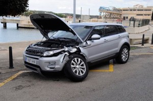 Imagen del coche siniestrado (Fotos: Tolo Mercadal)