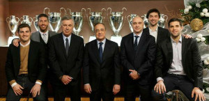 Llull, junto a presidente, entrenadores y capitanes (Foto: realmadrid.com)