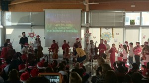 La orquesta del proyecto 'Cuatro cuerdas' en su estreno. Foto: Joventuts Musicals Maó.