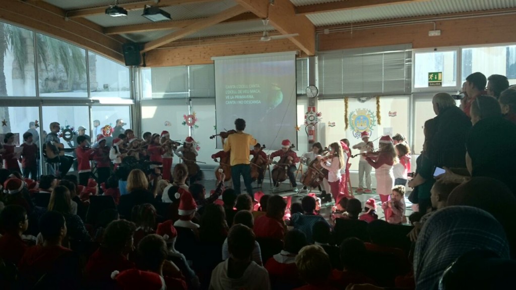 Orquesta proyecto Cuatro cuerdas CEIP antoni Juan