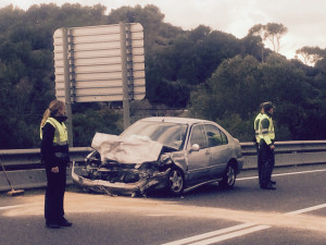 accidente de coche  en el tramo de la carretera alaior mercadal km 15