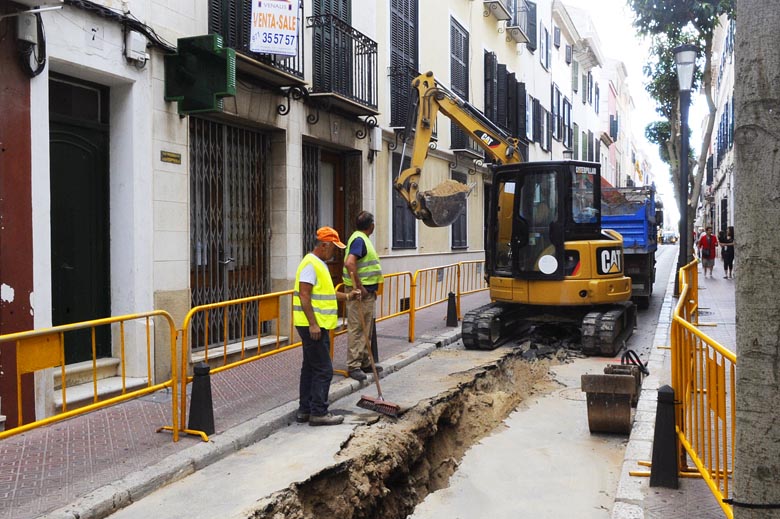 reanudacion obras cami es castell