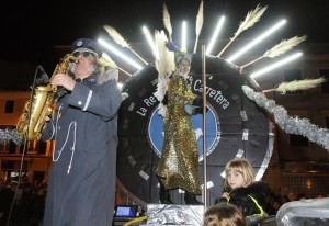 "La reina de la carretera", la protesta más festiva contra la reforma de la 'general' . FOTO.- Tolo Mercadal