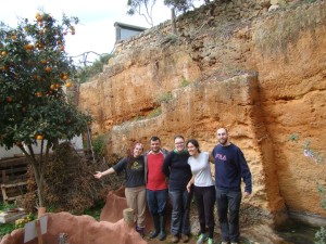 Voluntarios en el Centre de Recuperació de Fauna Silvestre de Menorca. Foto: GOB-Menorca.