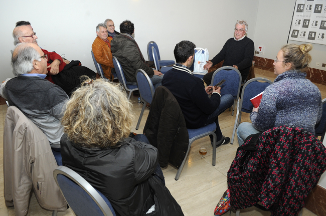 asamblea de ciutadans en el hotel capri de mao