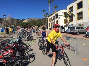 Participantes en la transición al sector de bici. FOTO.- Tolo Mercadal