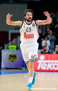 Llull celebra una canasta ante el Zalgiris (Foto: realmadrid.com