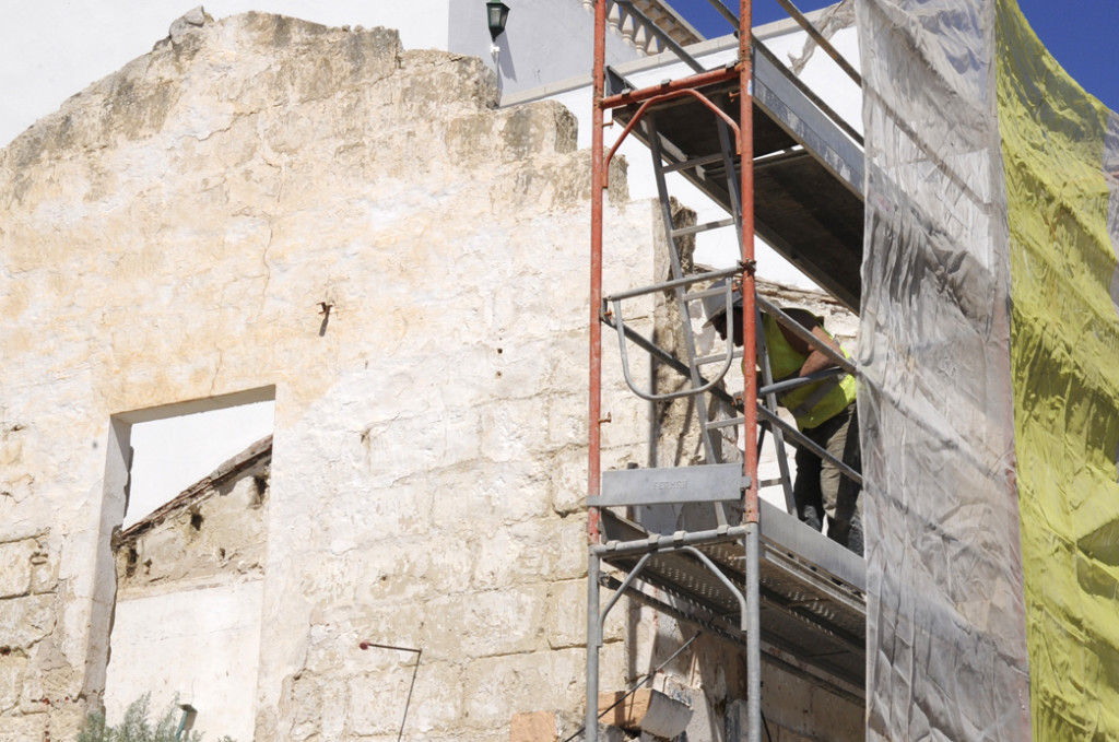 Obras ascensor port mao