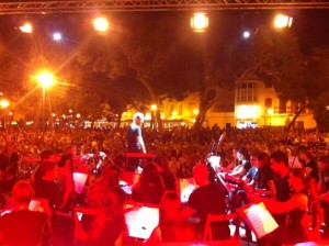 La Banda de Ciutadella en una actuación en la plaza des Pins en verano de 2014. Foto: Banda de Ciutadella.