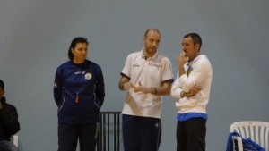 Martínez, en el centro de la imagen, en un entrenamiento (Foto: CCE Sant Lluís)