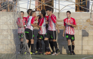 Celebración de un gol del Mercadal.