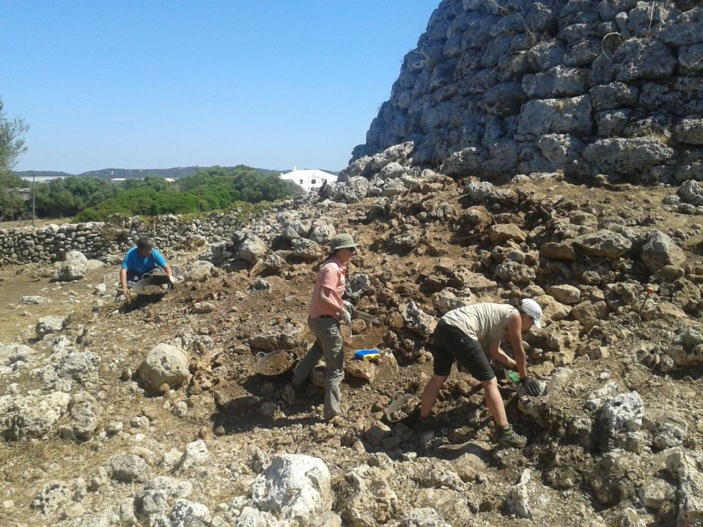 Entre otras, el Consell convoca una línea de ayudas para las excavaciones arqueológicas en la Isla.