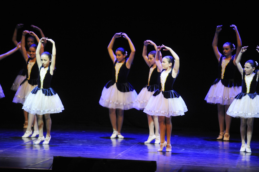 festival danza alba en el teatre principal de mao