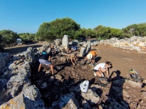 Imagen de la excavación del año pasado. Foto: Associació d'Amics del Museu de Menorca.