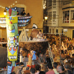 Los indios y sus señales de humo, algunos de los protagonistas del desfile. FOTO.- Tolo Mercadal