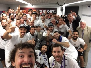 Selfie de Llull tras ganar la Euroliga en 2015.