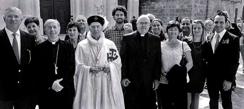 Gabriel Julià tras la investidura como caballero en Zaragoza. Foto: Bisbat de Menorca.