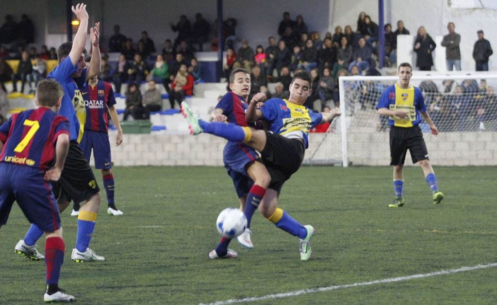 Barça y UD Mahón en uno de los partidos de la última MECUP. Foto: MECUP.