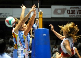 Acción del partido ante el Alcobendas (Foto: Tolo Mercadal)