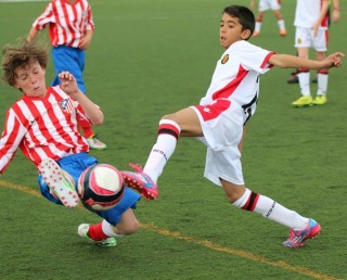 Partido de la pasada edición entre el Mallorca y el Atlético de Madrid U11.