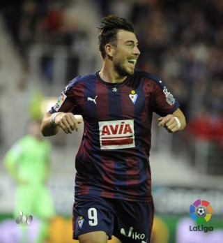 Enrich, celebrando el 1-0 (Foto: lfp.es)