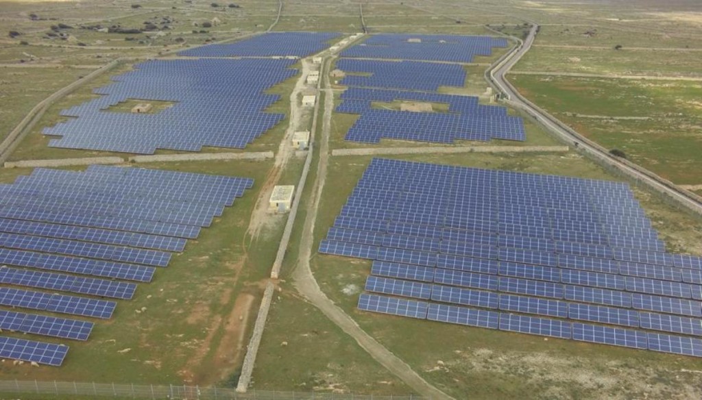 Imagen aérea tomada por un dron del parque solar fotovoltaico de Son Salomó. Foto: Dronesky.