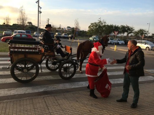 El Papá Noel visita el Mateu Orfila