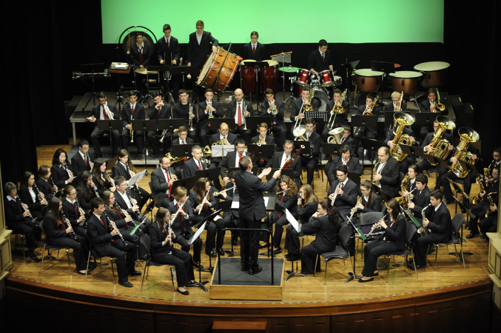 La Banda de Música de Maó durante su concierto de Navidad del pasado sábado en el Teatre Principal de Maó. Foto: Tolo Mercadal.