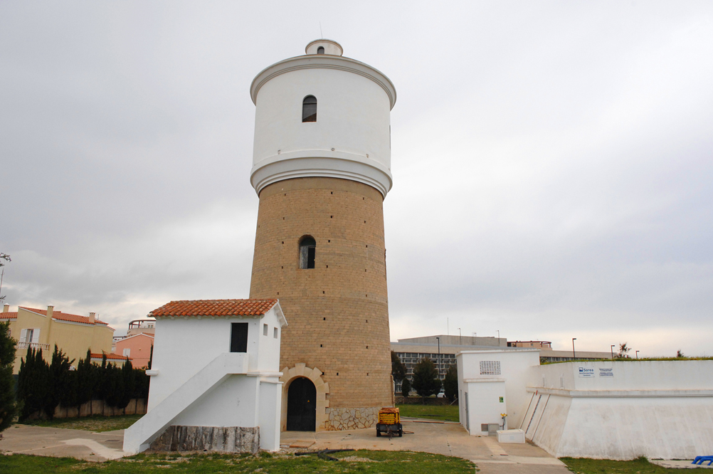 La torre de agua de Malbúger abastece a Maó