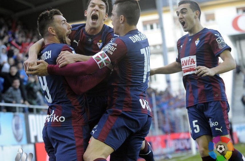 Enrich (izquierda) en la celebración del gol (Foto: laliga.es)