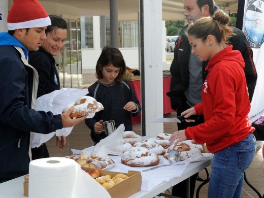 Chapuzón solidario en Cala Santandria